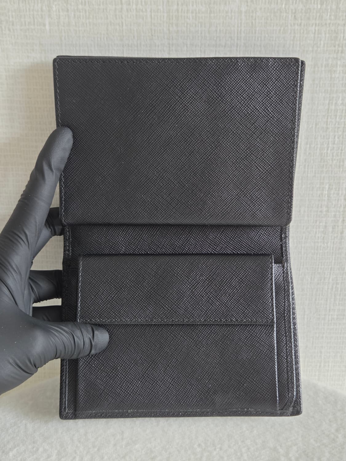 프라다 반지갑 / 블랙 / 카드수납 넉넉 상품이미지4