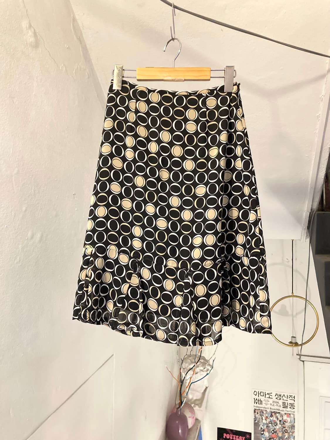 y2k 새틴 프린팅 도트 플레어 스커트 상품이미지5