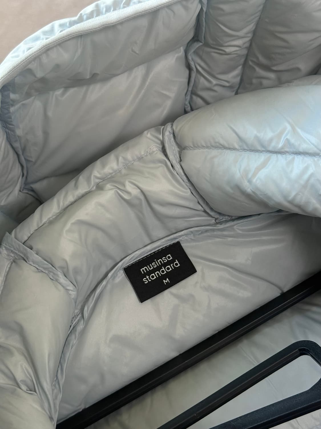 무신사스탠다드 무탠다드 경량패딩 클라우디블루 색상 m사이즈 상품이미지2