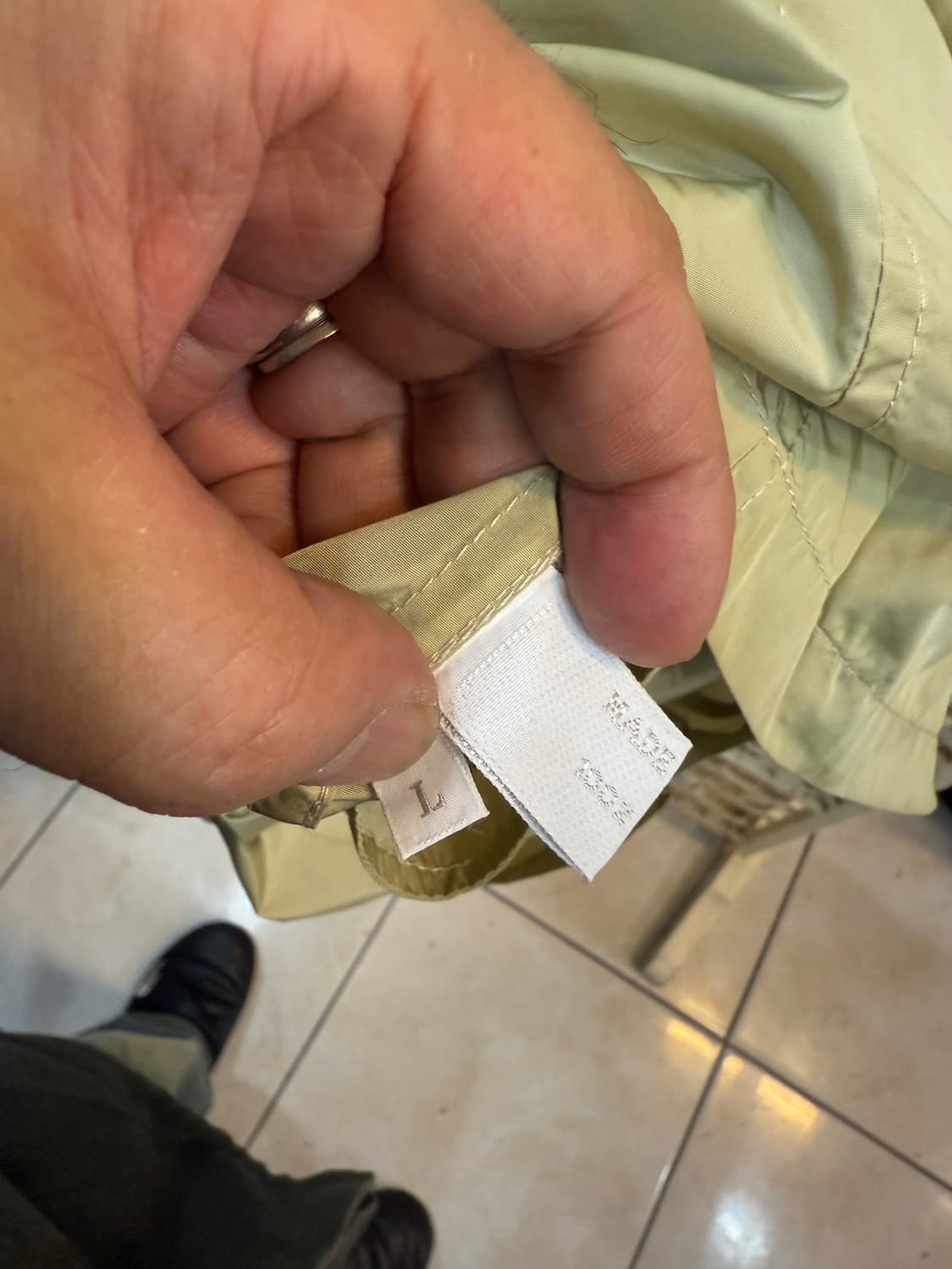 100-105 정품 프라다 빈티지 바람막이 팝니다 상품이미지5