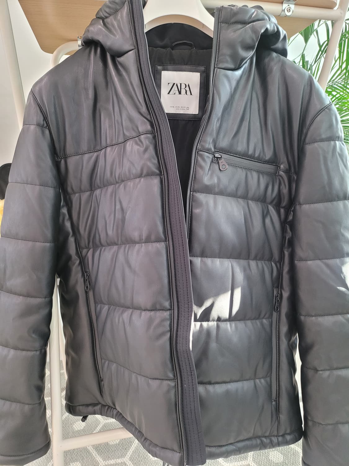새상품 xl 자라 ZARA 가죽 후드 패딩 상품이미지8
