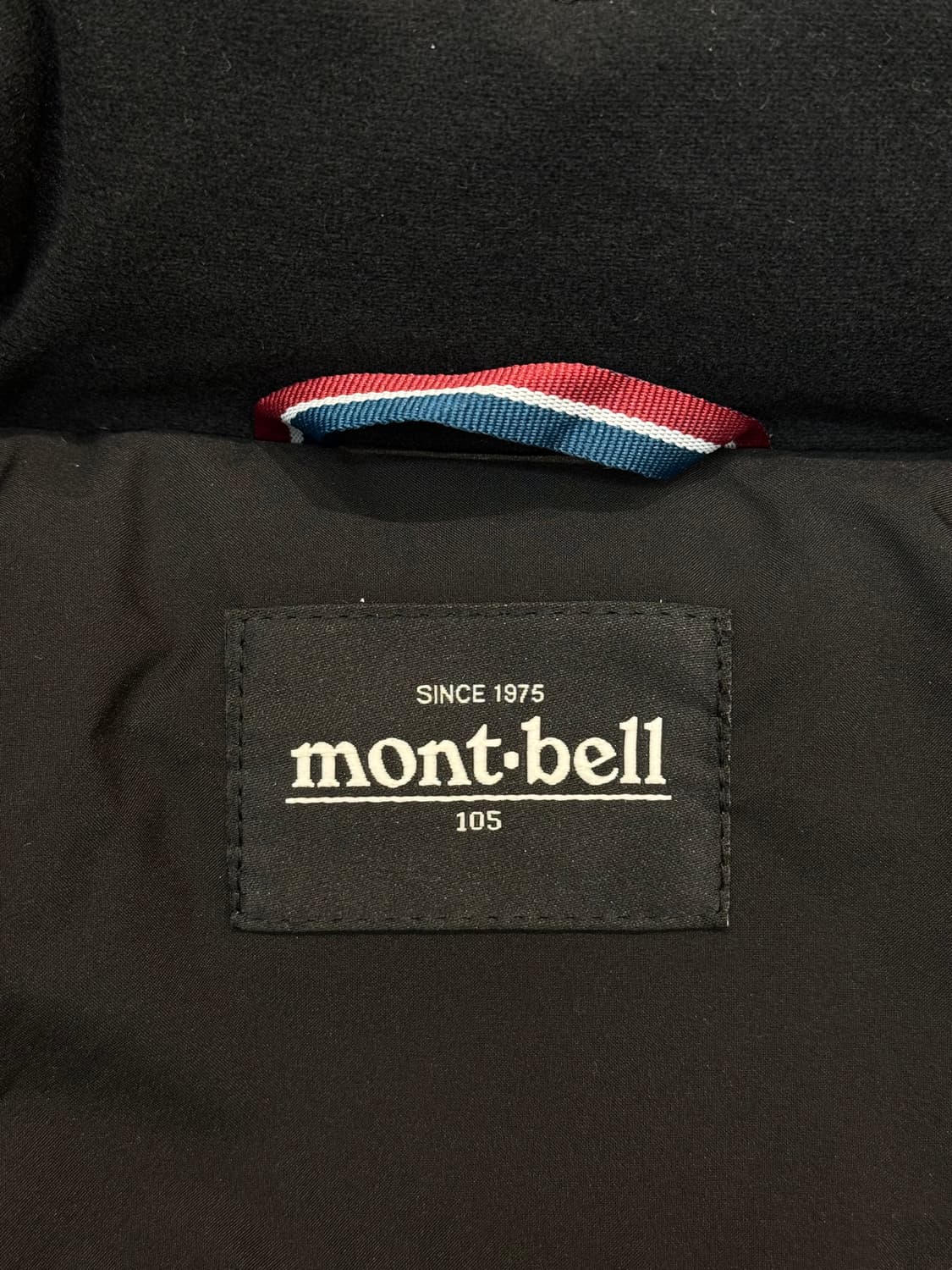 몽벨 새상품 중경량 패딩 상품이미지9