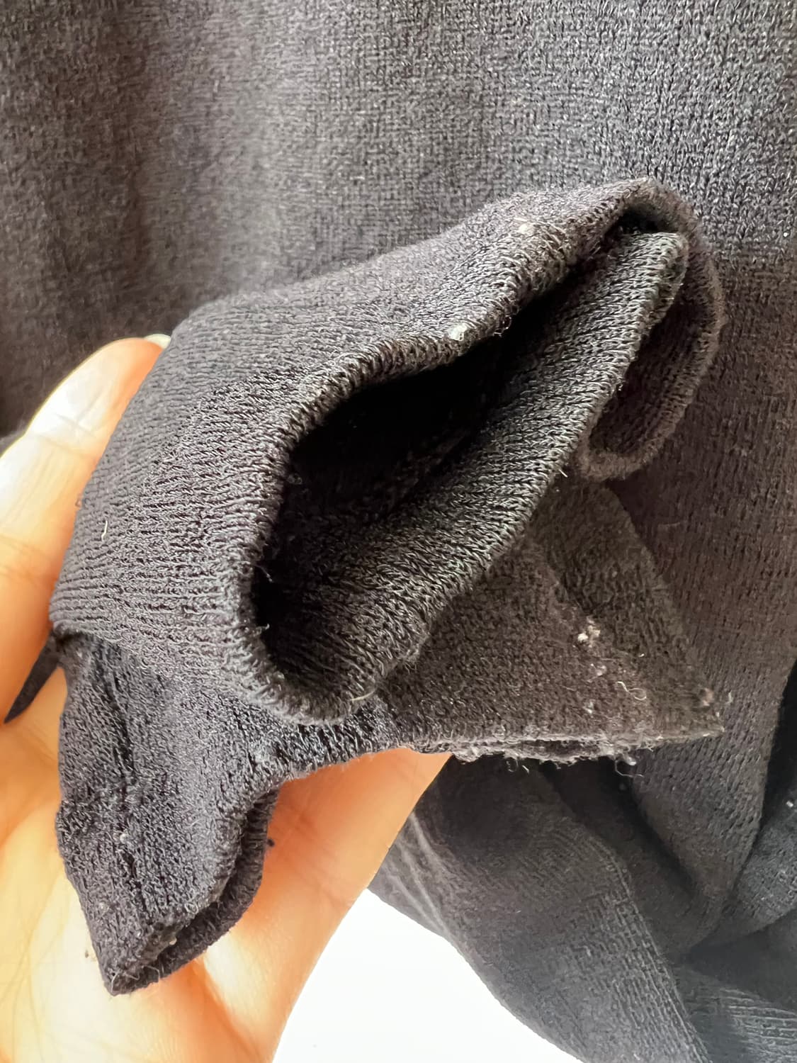 마뗑킴 여성 블랙 라운드티셔츠 긴팔티셔츠 상품이미지4