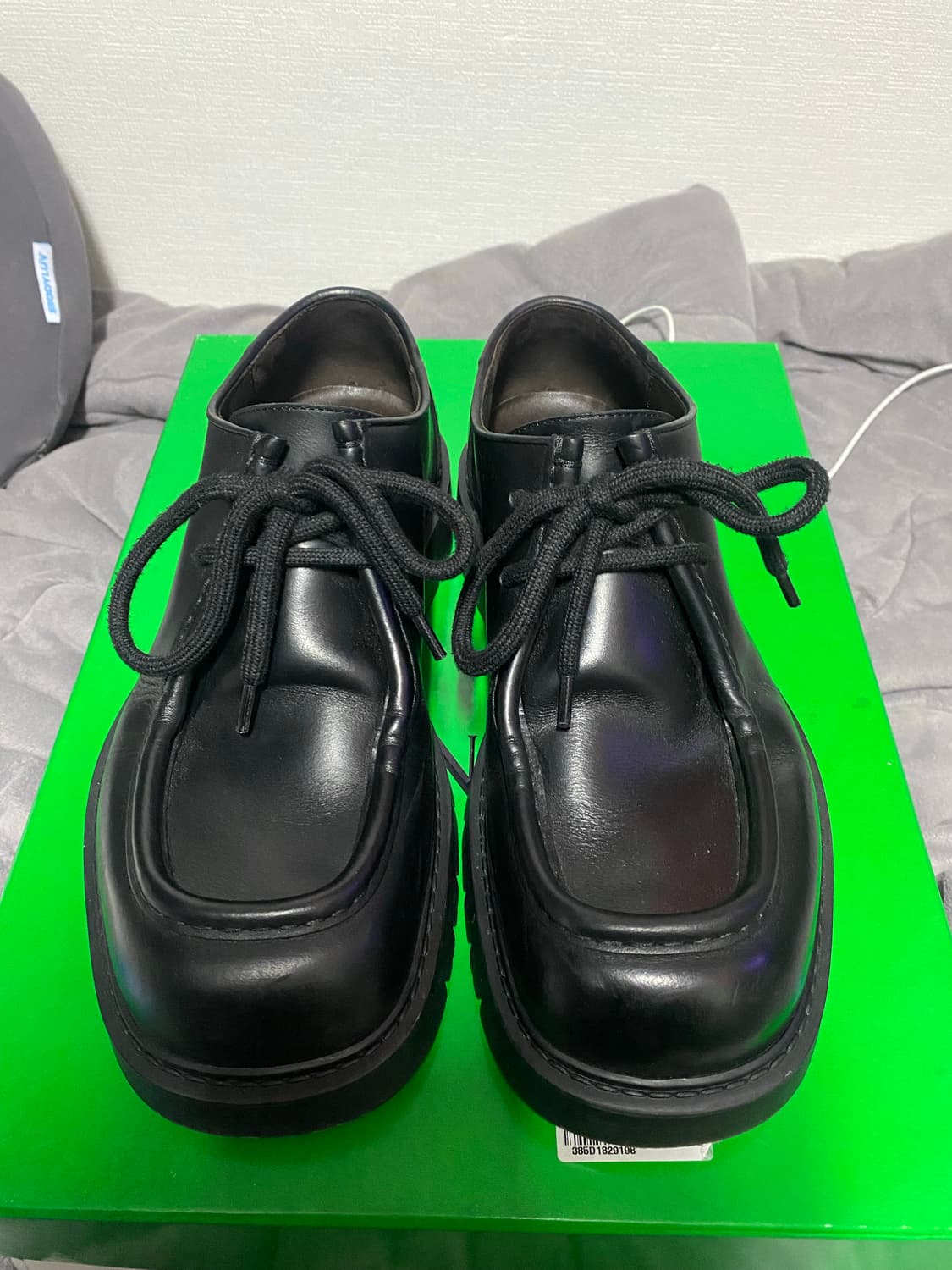 보테가베네타 24ss 헤드독 레이스업 슈즈 상품이미지5