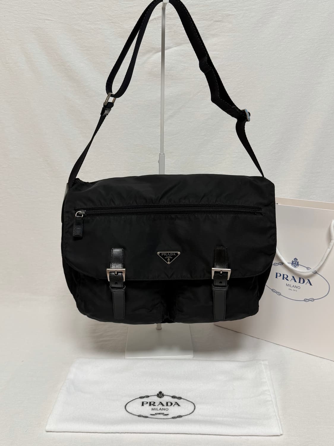 정품 프라다 포코노 나일론 블랙 메신저백 크로스백 숄더백 상품이미지1