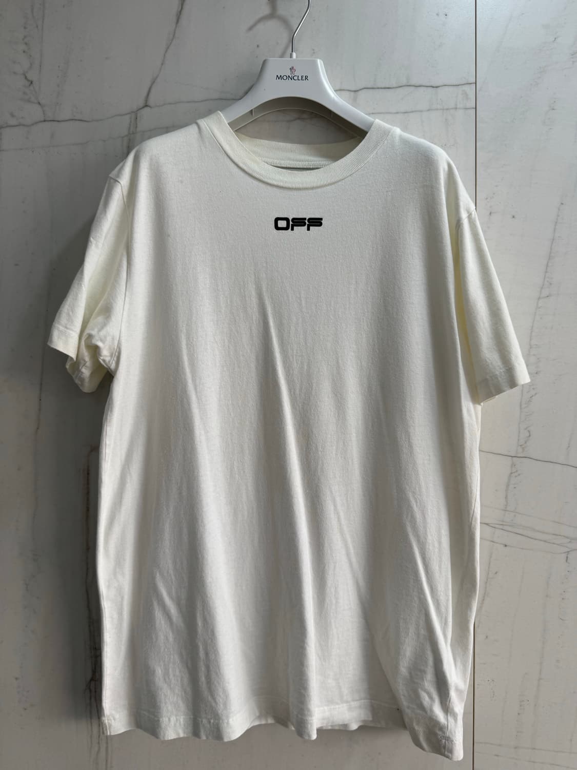 오프화이트 “CABIN BAGGAGE” 반팔 티셔츠 상품이미지1