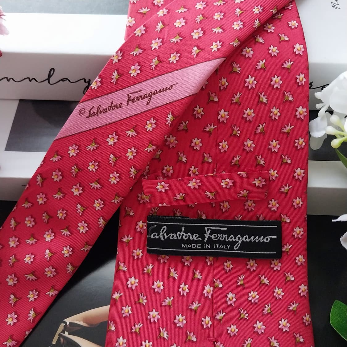 살바토레 페라가모 실크 레드 플라워 넥타이 9.8cm A등급 K1620
 상품이미지6