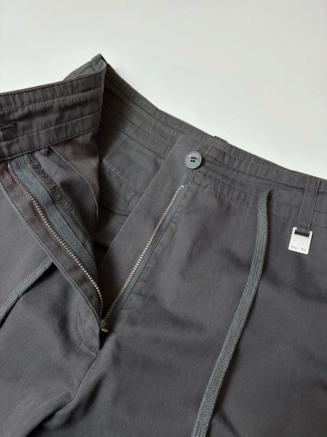 마뗑킴 22FW 스트링 카고 팬츠 PN8948 상품이미지3