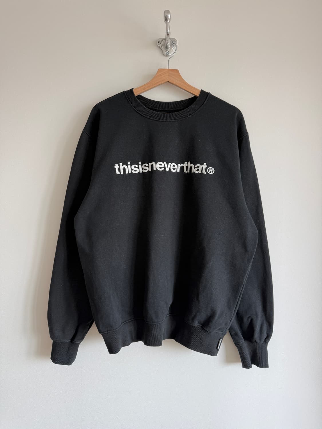 디스이즈네버댓(thisisneverthat) 스웻 맨투맨 상품이미지1