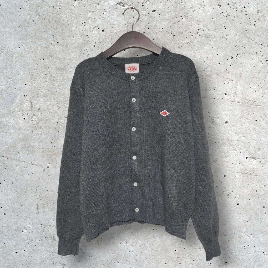 단톤 크루넥 니트 가디건 차콜 (95/M) 상품이미지1