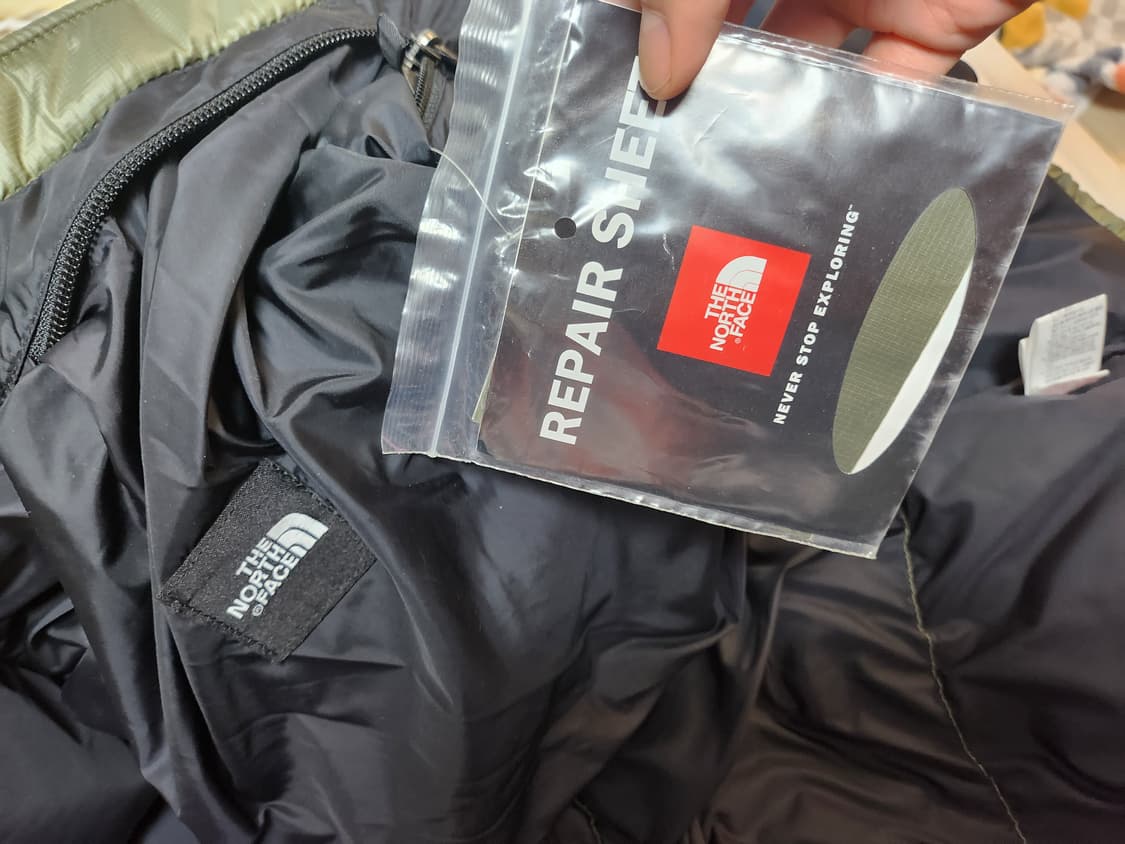 노스페이스 눕시 700 패딩 카키 105 새상품급 상품이미지7