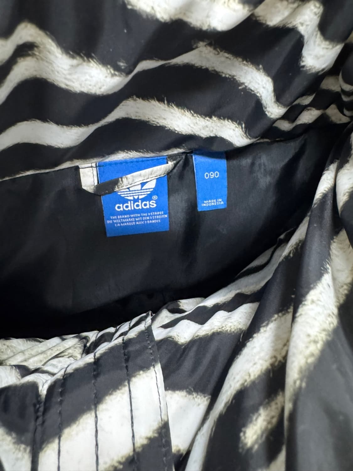 아디다스  상품이미지3