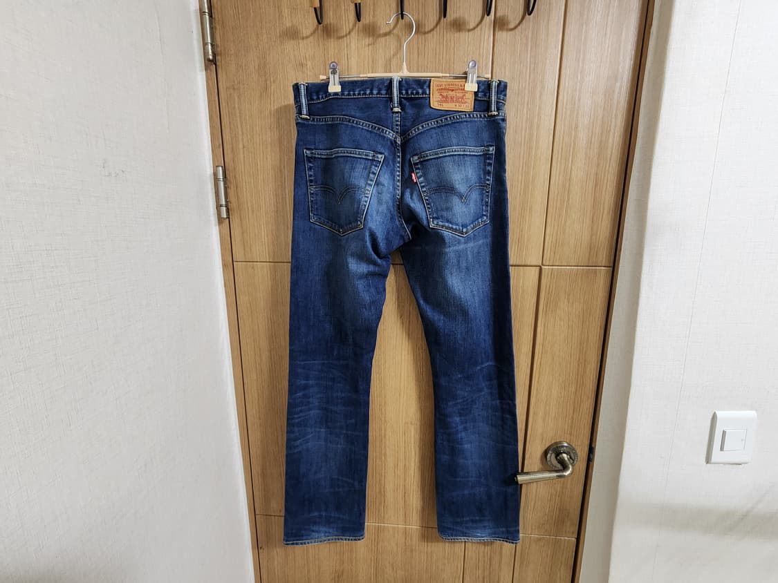 (32)리바이스 541 데님 팬츠 상품이미지3