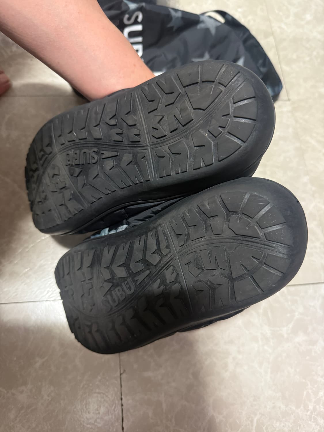 2사이즈 수부 패커블 스타 익스클루시브 블랙 상품이미지5