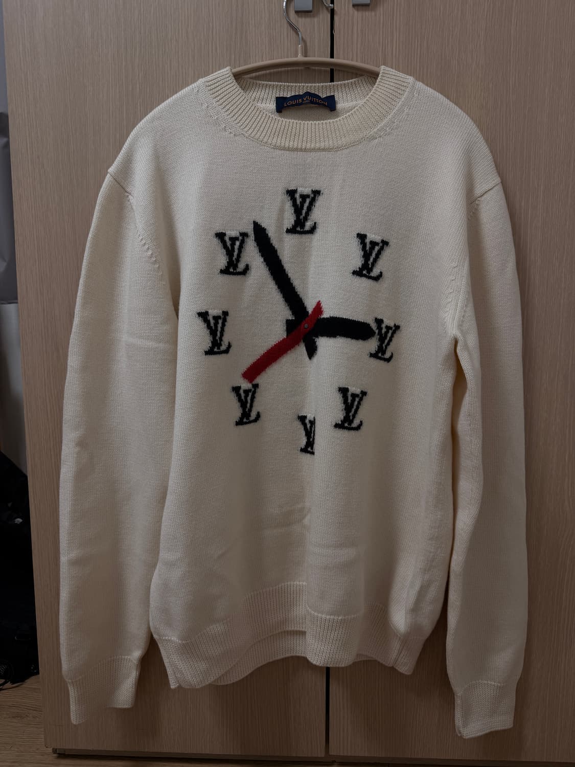 루이비통 인타르시아 클락니트 L 아이보리 상품이미지1