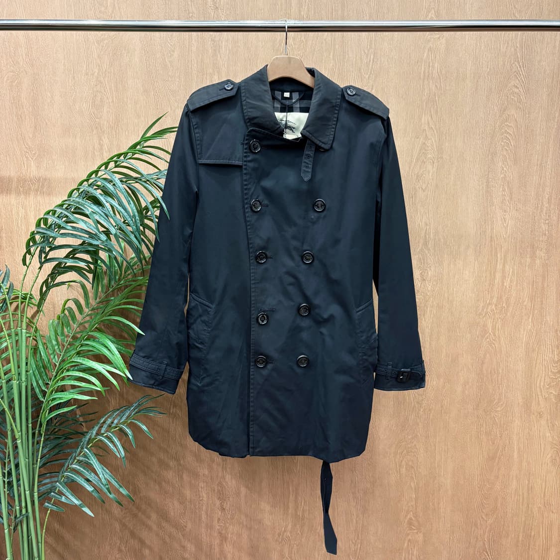 버버리 런던 클래식 트렌치 하프 코트 어깨 견장 허리 벨트 디테일 블랙 상품이미지1