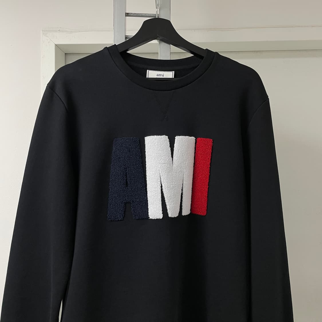 AMI 빅로고 블랙 맨투맨 M 상품이미지2