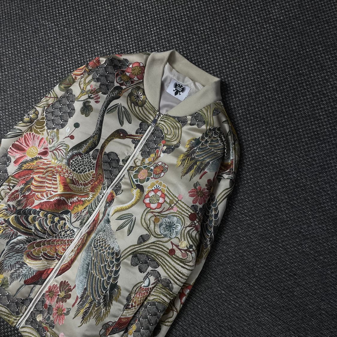 후드크루 재패니즈 플라워 자수 빈티지 스카쟌 자켓 상품이미지5