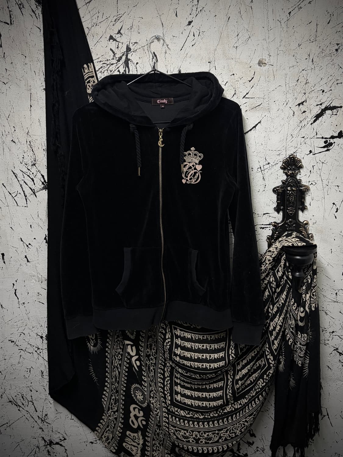 Cindy Pink Back Velvet Zip-Up Hoodie 상품이미지1