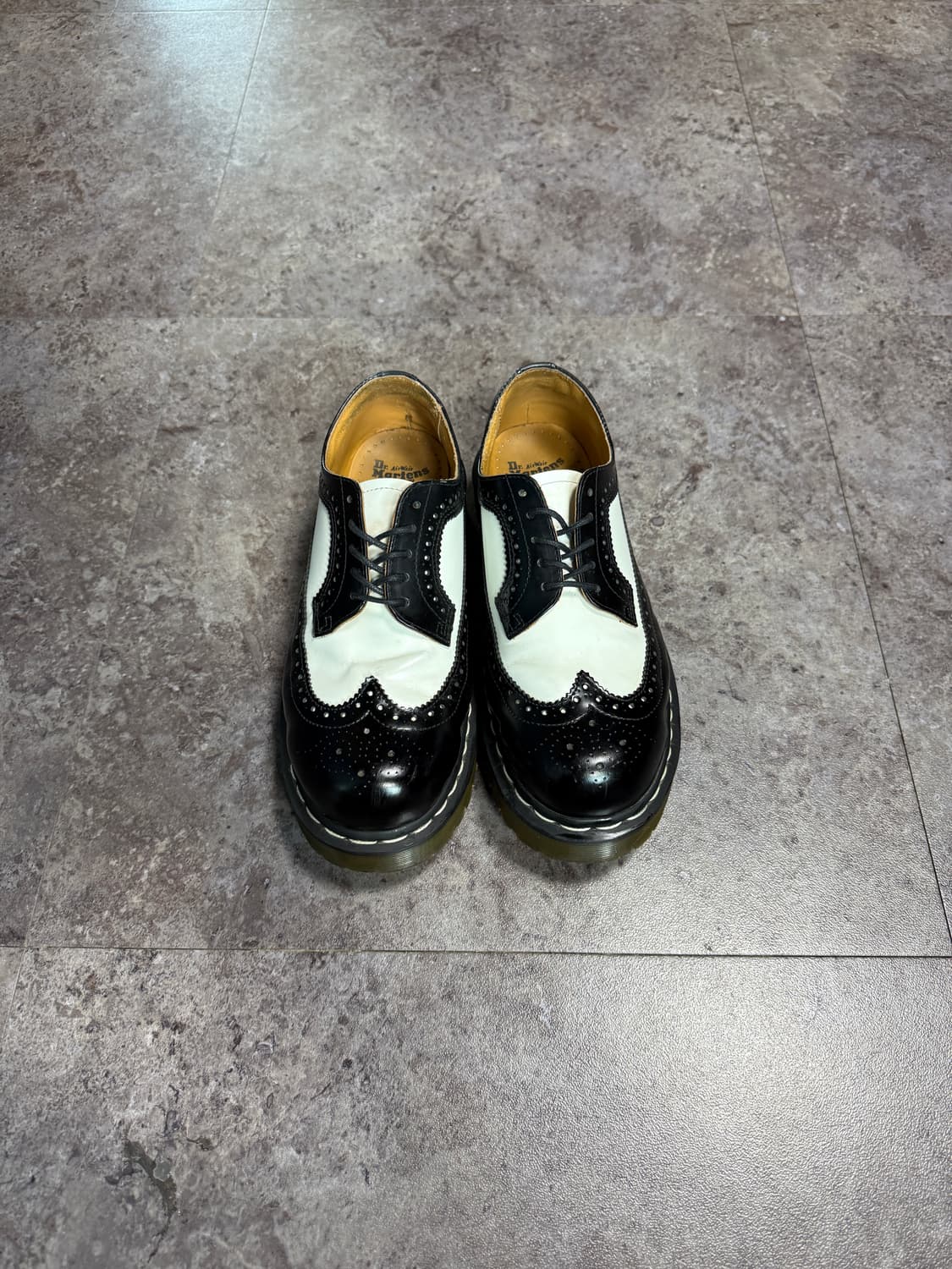 닥터마틴 윙팁 로퍼 250 상품이미지2