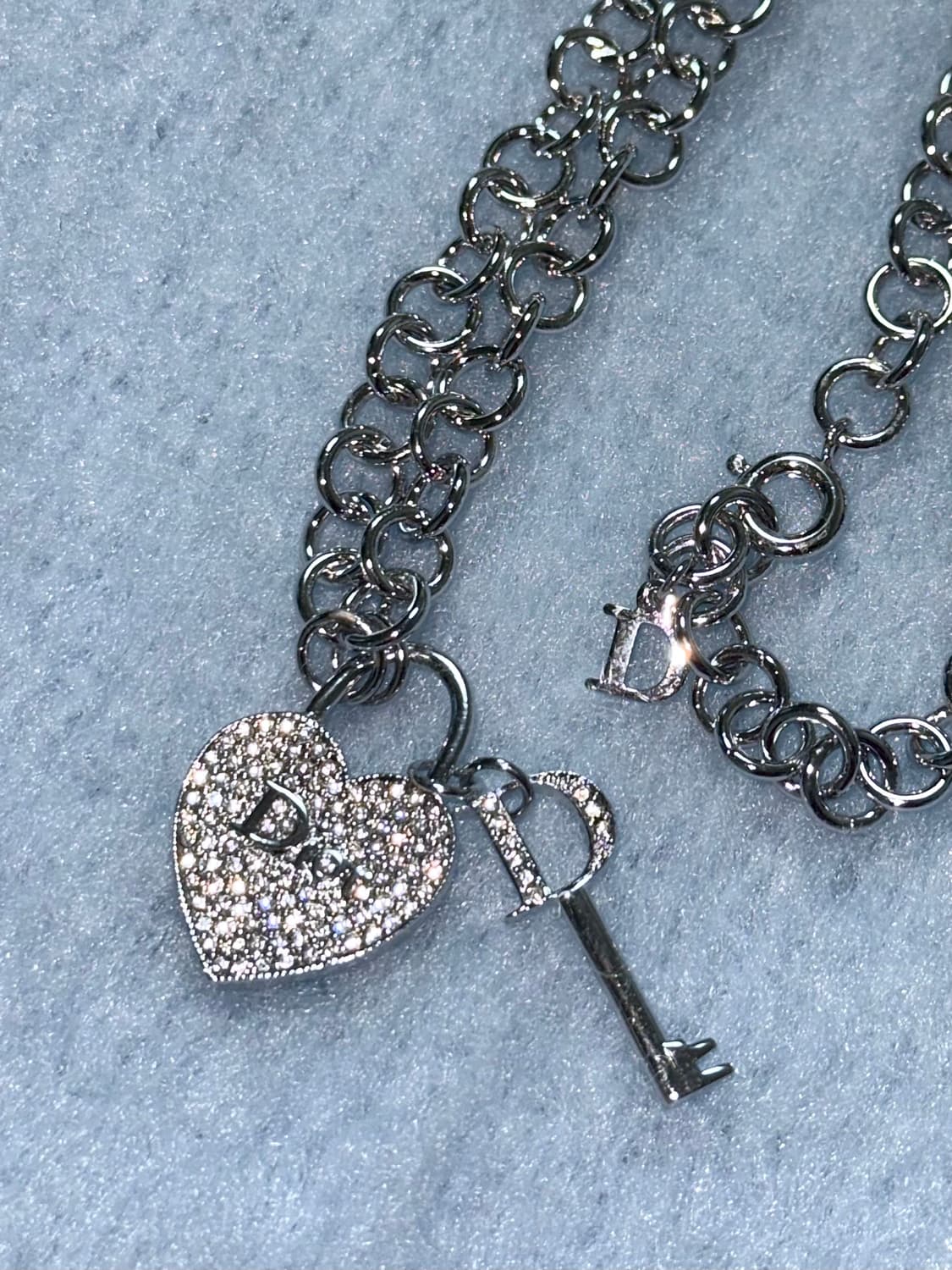 디올 러브락 목걸이 상품이미지1