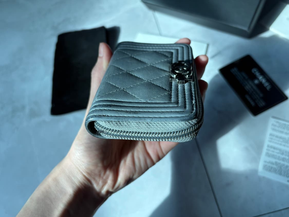 샤넬 보이 카드지갑 은장 / 그레이 / 정품 상품이미지6