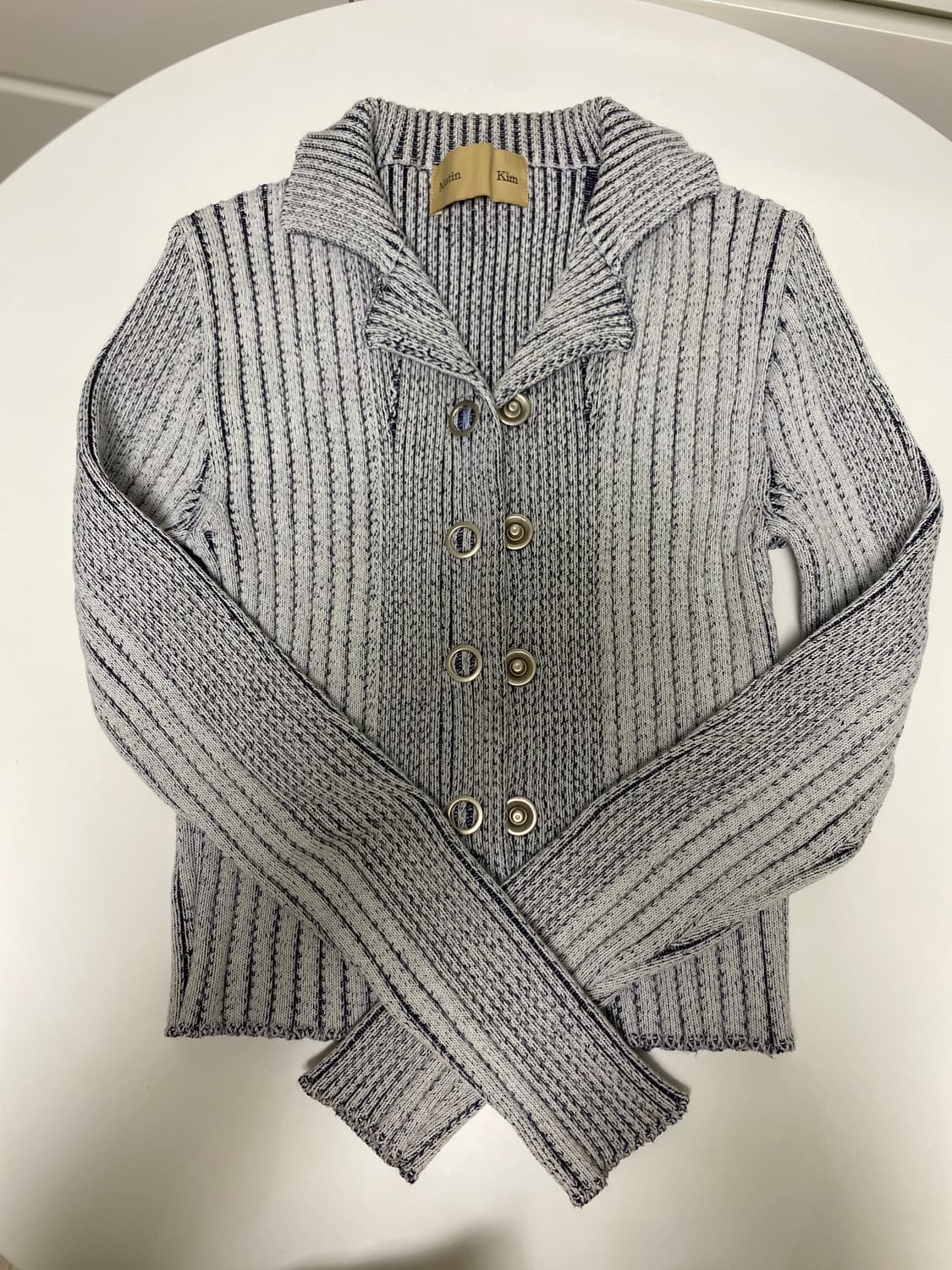 마뗑킴 크롭 스냅 가디건 네이비 상품이미지1