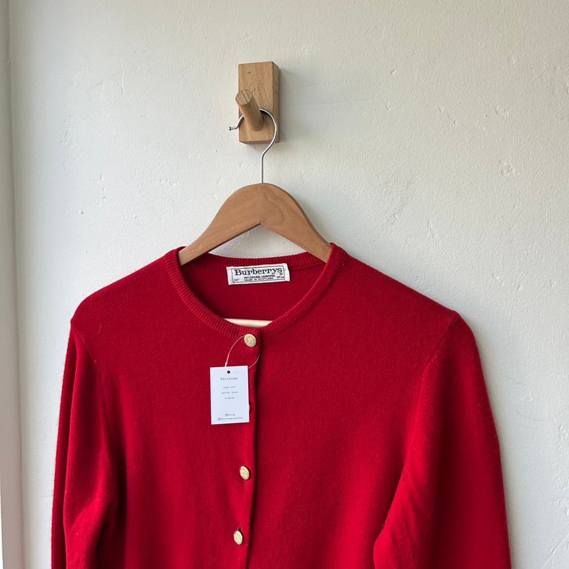 16434 - 버버리 레드 울 가디건 (램스 울 100%) 상품이미지2