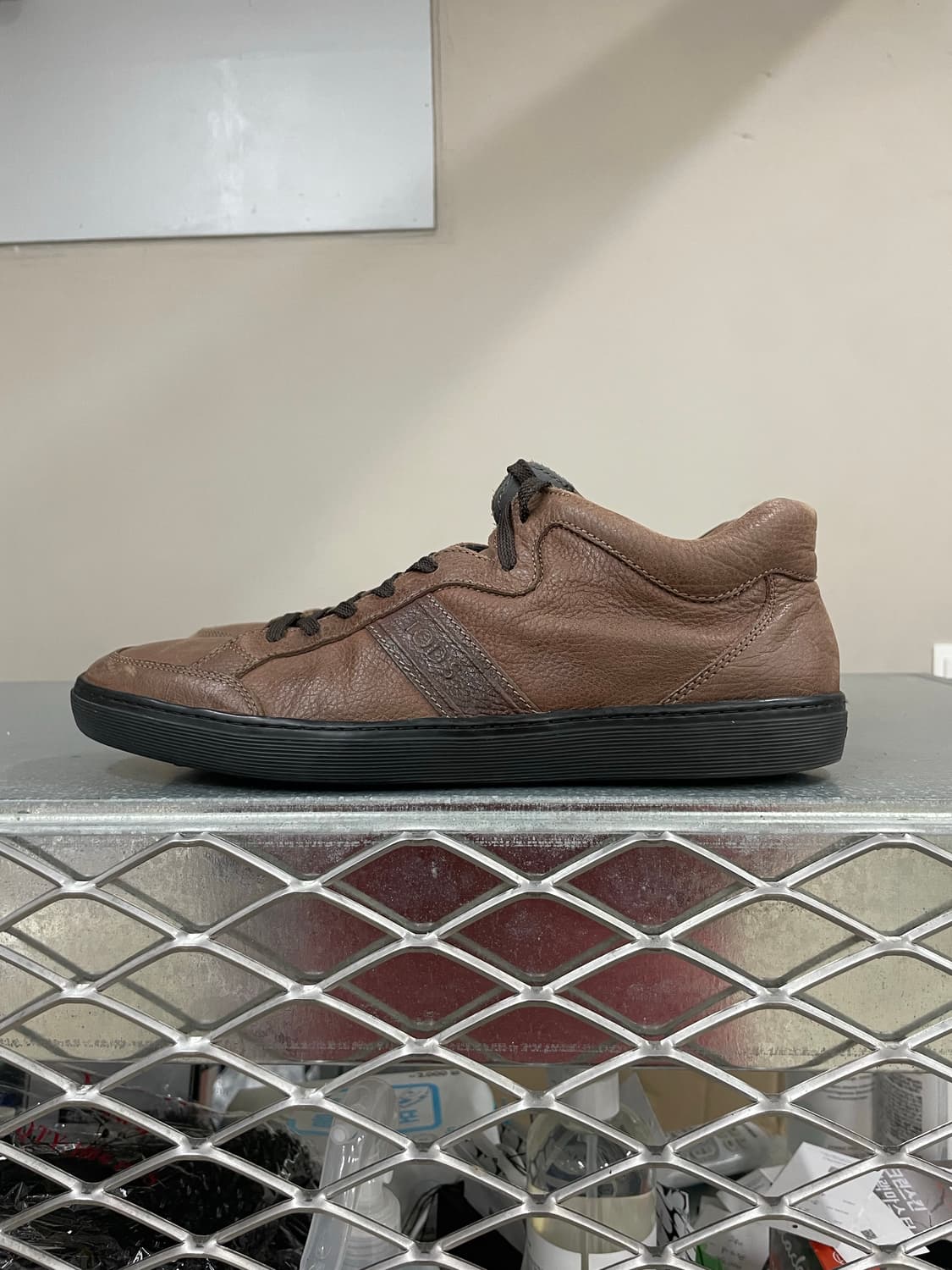 토즈 레더 스니커즈 브라운 9.5 상품이미지1