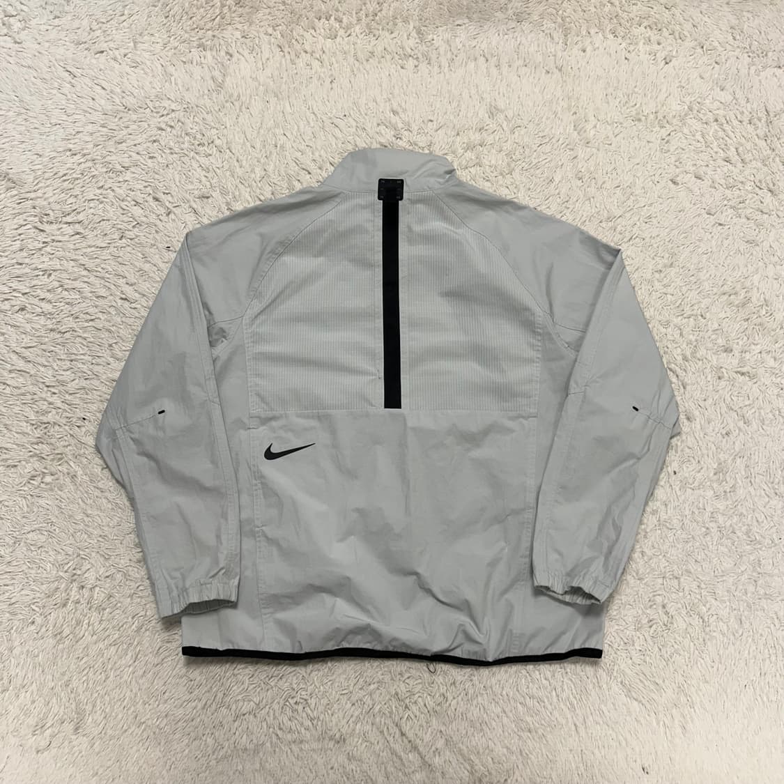 Nike Silver Tech Pack Woven Anorak 상품이미지5