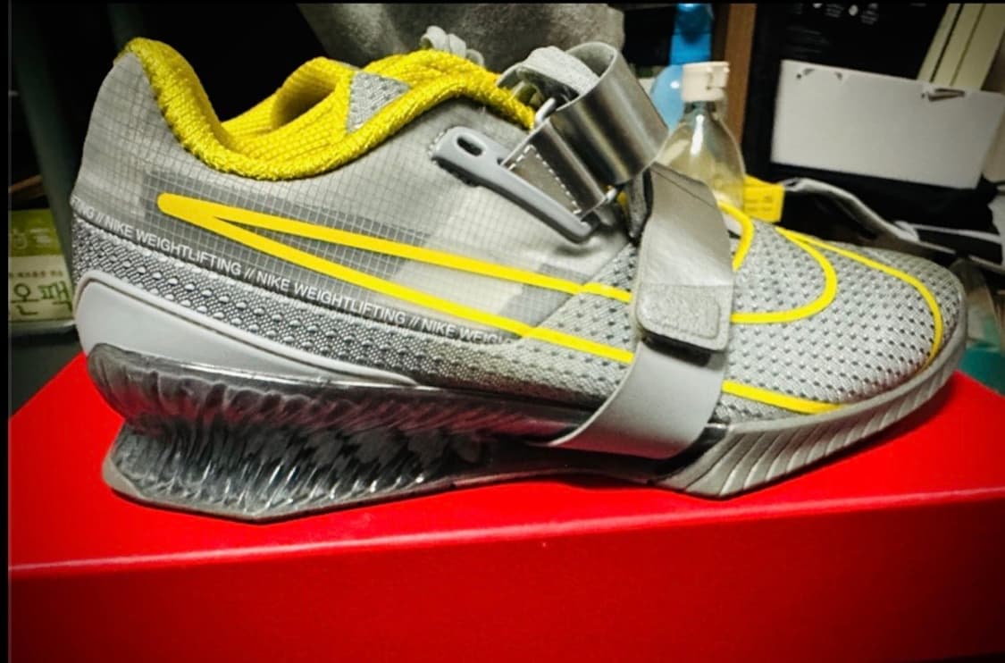 나이키 로말레오 4 울프 그레이 라이트닝 상품이미지3