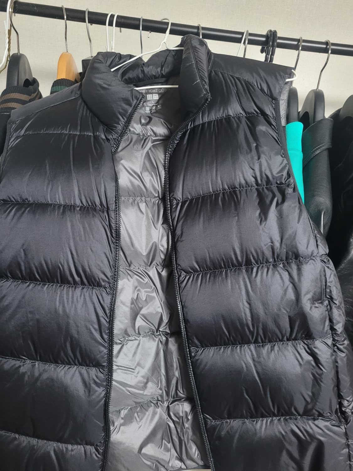 유니클로 조끼패딩 상품이미지1