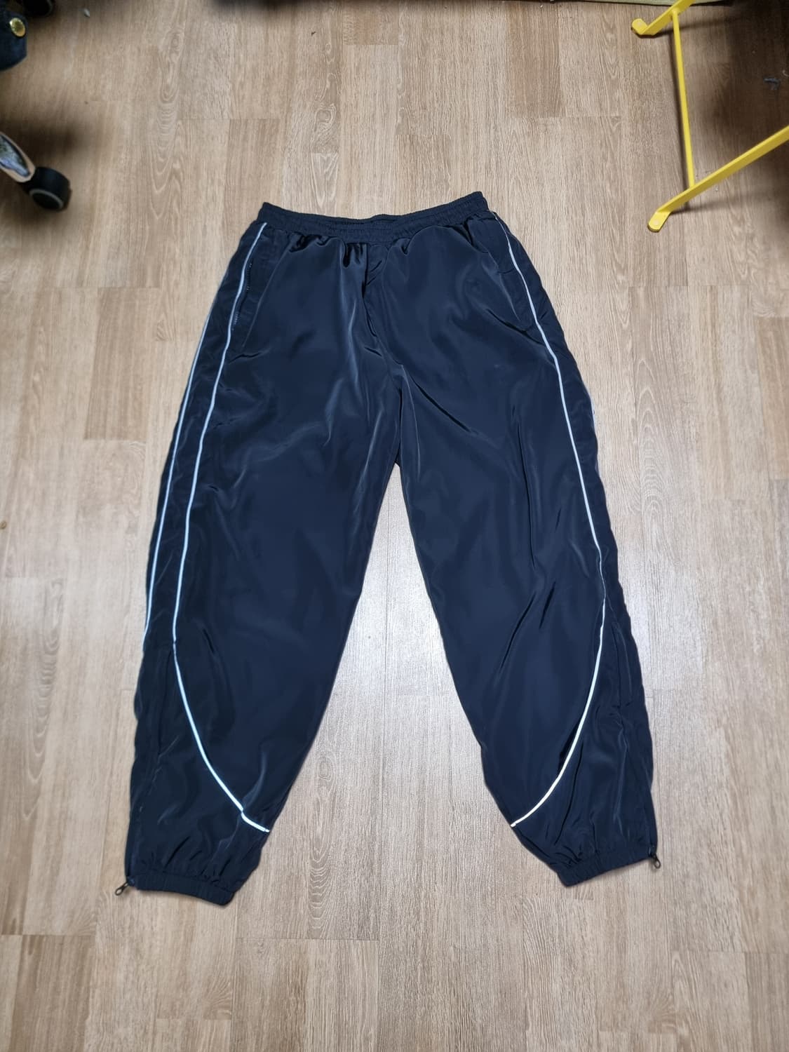 퍼킹어썸 리플렉티브 나일론 트랜팬츠 XL 상품이미지1