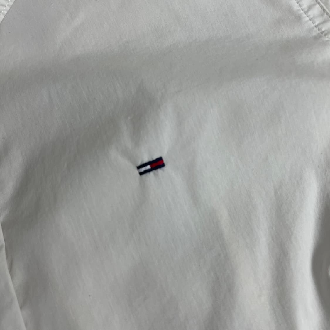 [M] 타미힐피거 화이트셔츠 (새상품급) 상품이미지4