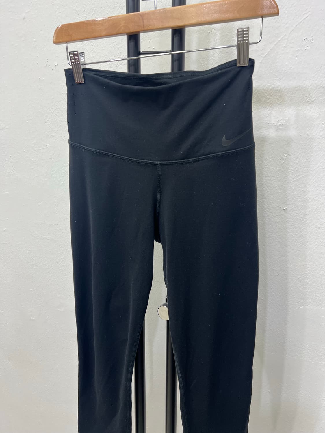 정품) 나이키 드라이핏 여성 레깅스 M 상품이미지3