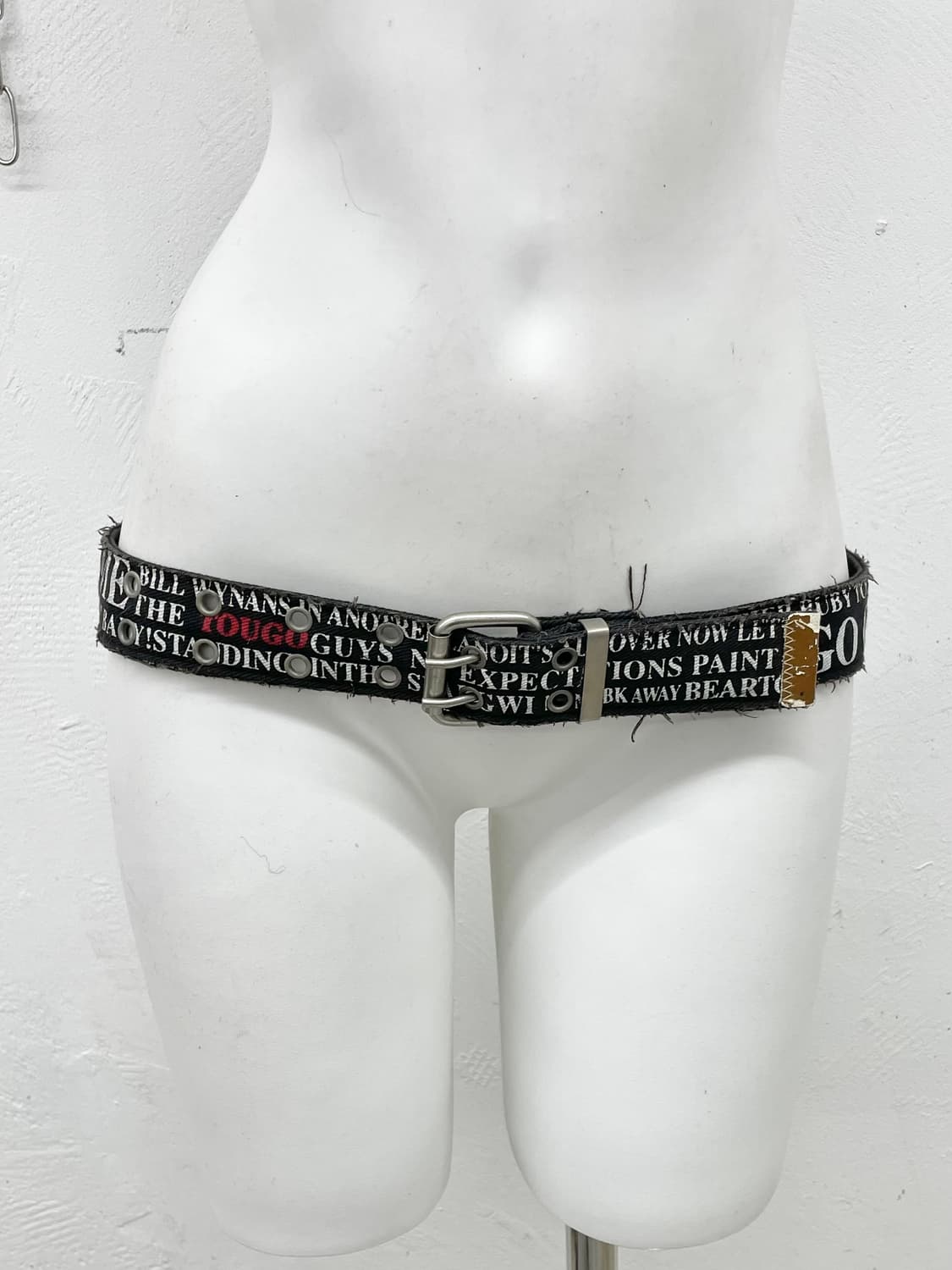 y2k 레터링 펀칭 버클 벨트 상품이미지2