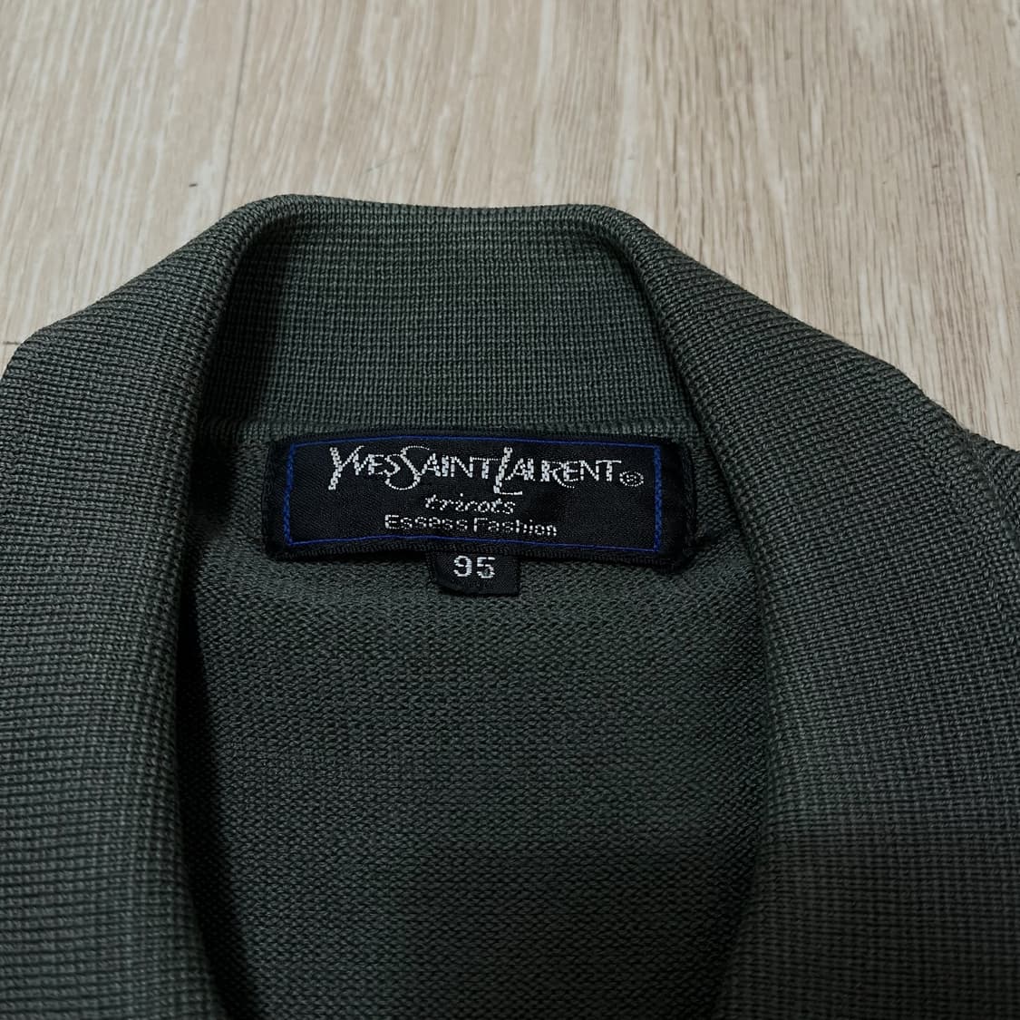 입생로랑 체크 배색 버튼업 카라 니트 [카키] M/95 상품이미지6