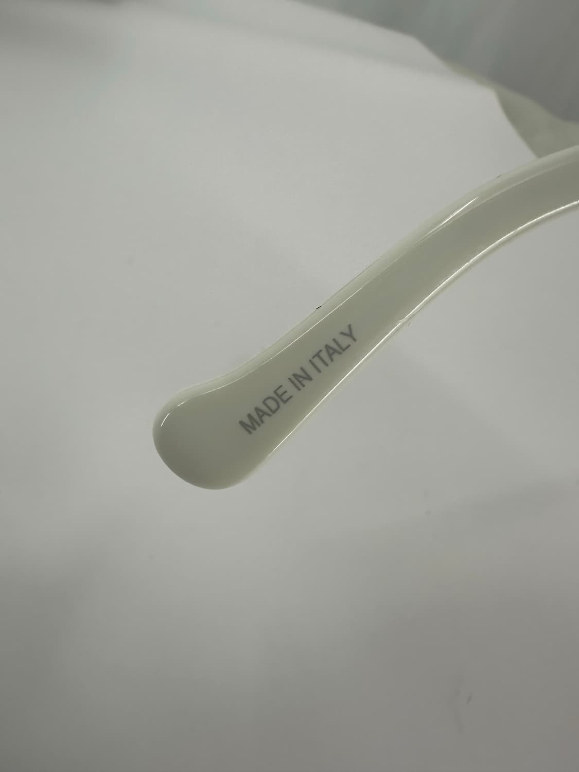 [새상품 무료배송] 정품 안나수이 Made in Italy 선글라스 상품이미지7