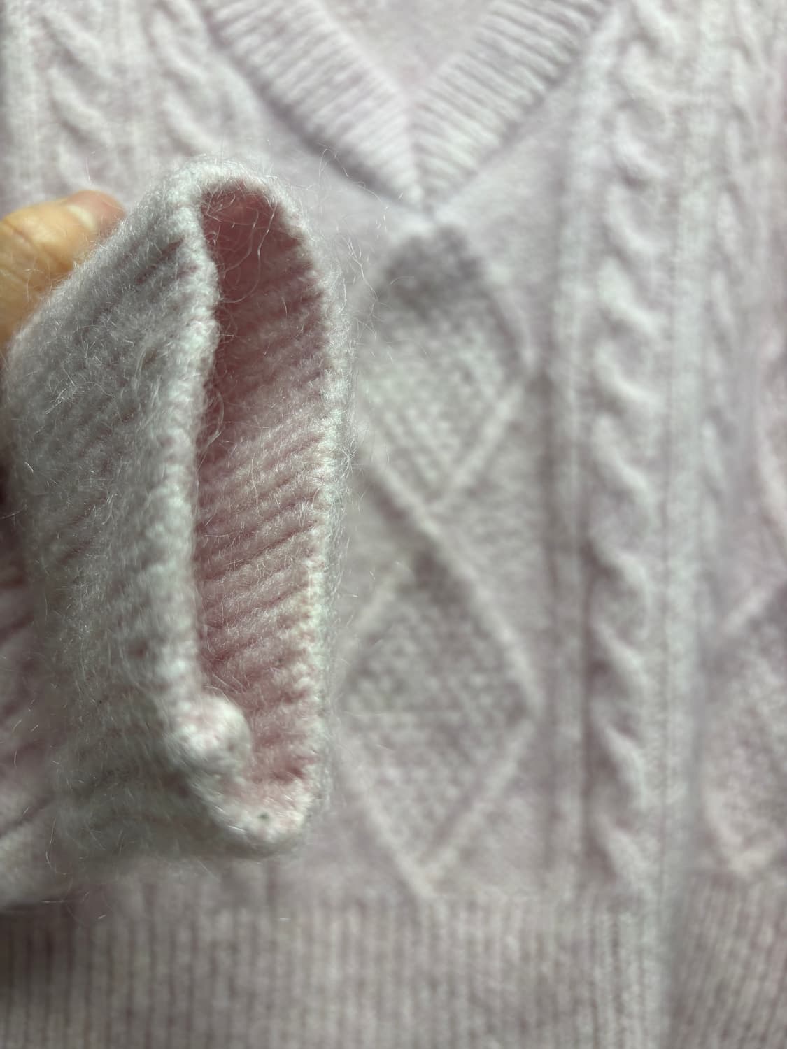 시에 모헤어 로우 케이블 크롭 니트 핑크베일 상품이미지3