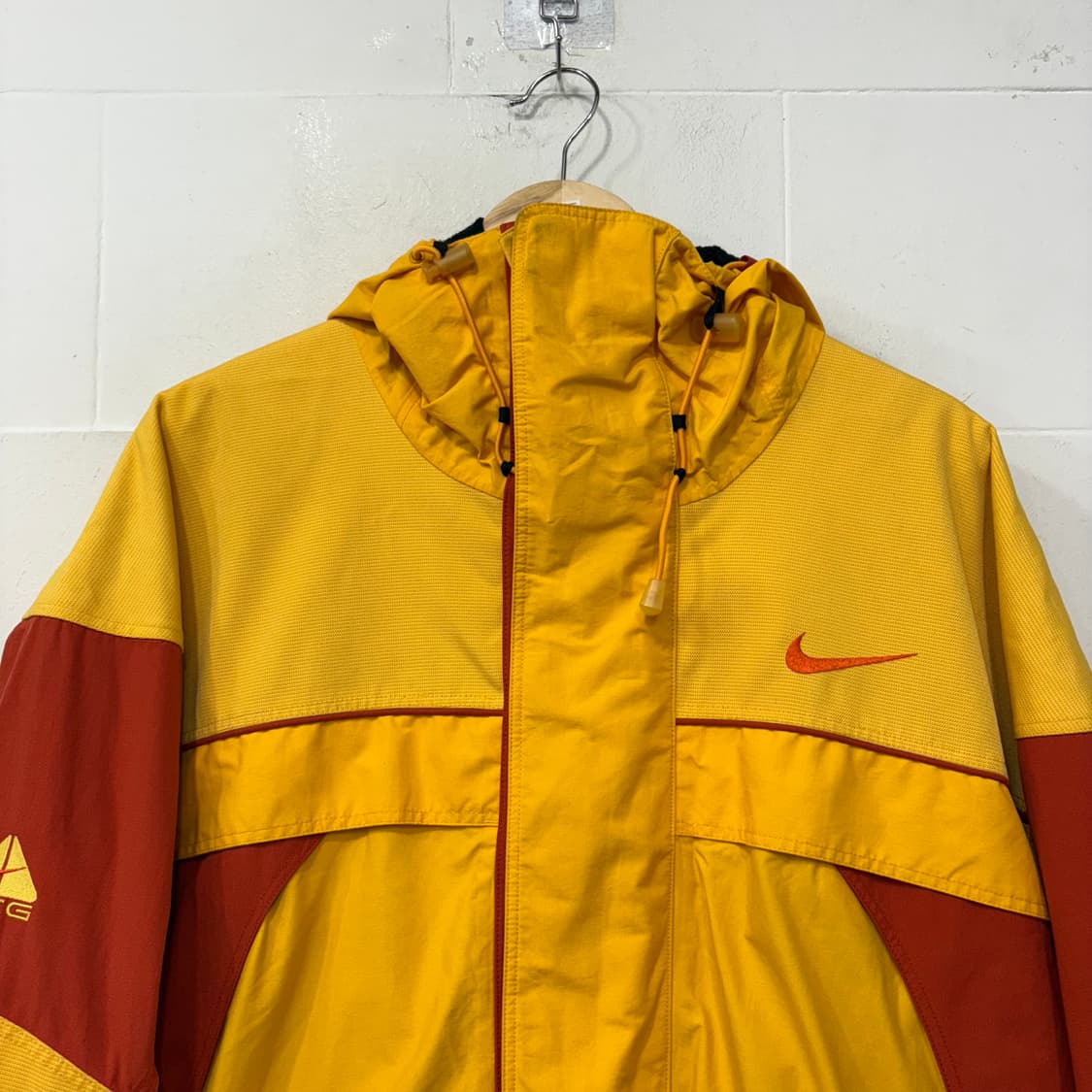 나이키 ACG 스톰핏 캐스케이드 레인즈 자켓 상품이미지2