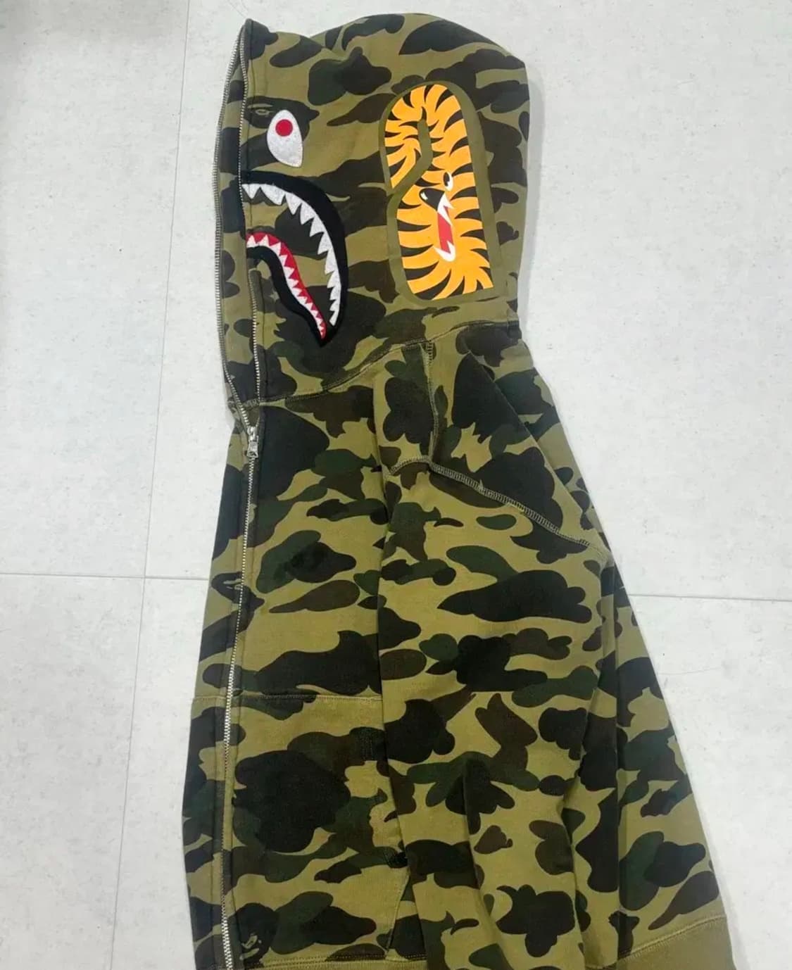 베이프 녹계 샤크후드 s 상품이미지1