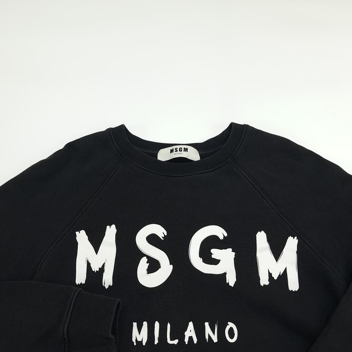 CN513W S MSGM 밀라노 로고 블랙 맨투맨 상품이미지3