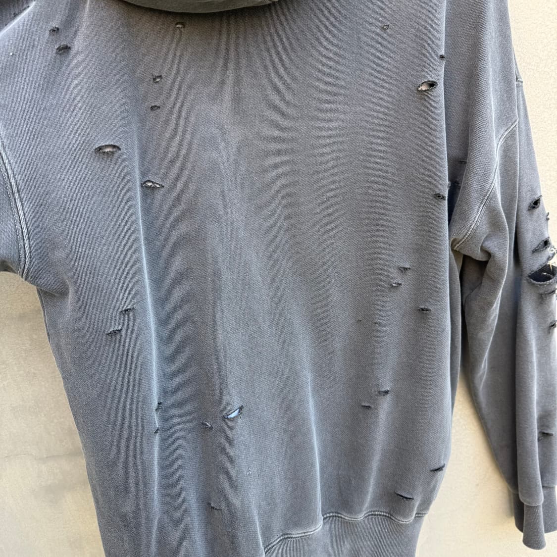 Distressed hoodie 상품이미지9