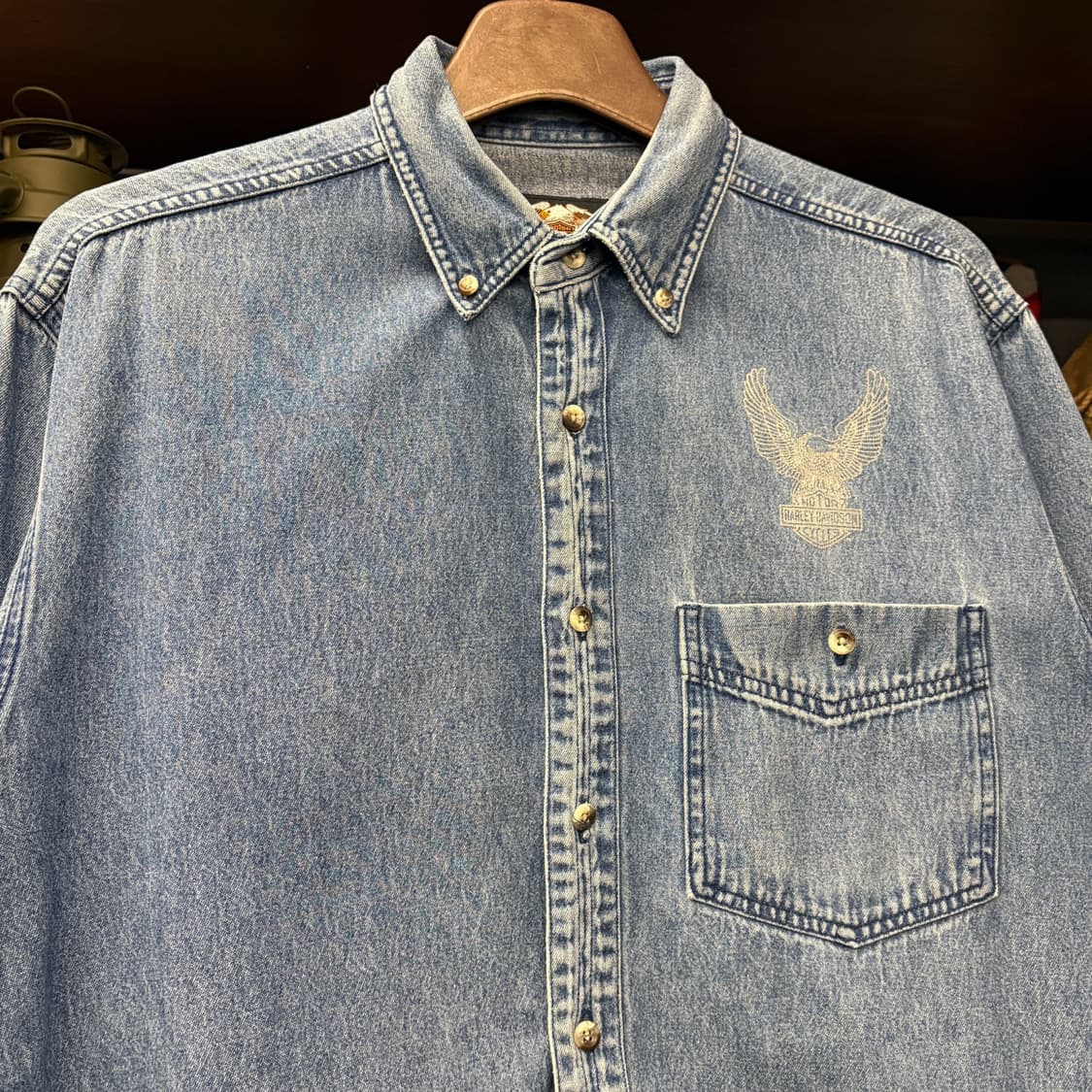90s 할리데이비슨 백프린팅 이글스 버튼다운 데님셔츠 패치포켓 N719 상품이미지3