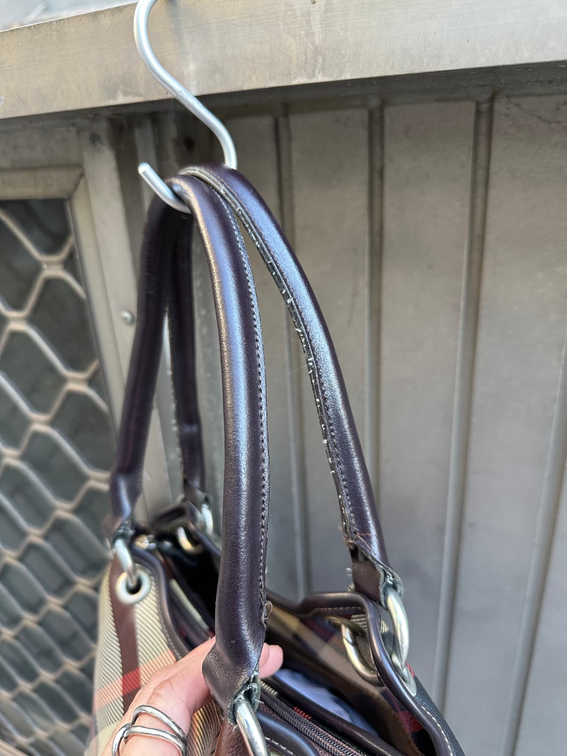 Stud point check pattern shoulder bag 상품이미지5