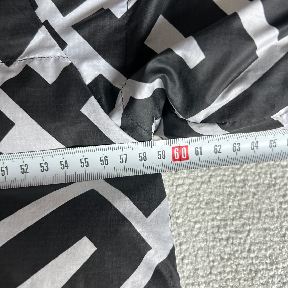 아디다스 블랙/화이트 패턴 패딩 점퍼 XL 상품이미지4