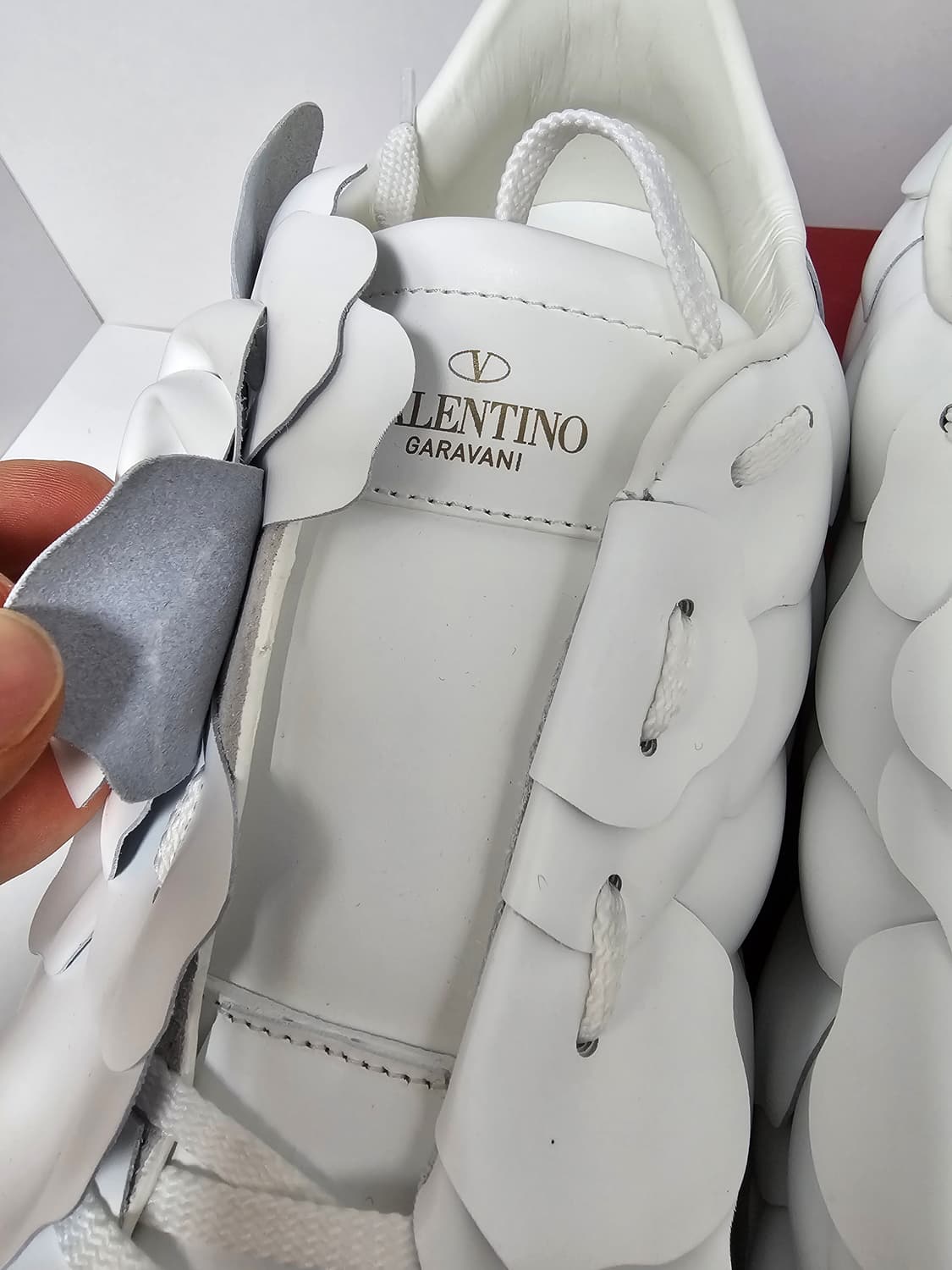 새상품 발렌티노 컬렉션 로즈 에디션 스니커즈(국내매장판) 상품이미지4