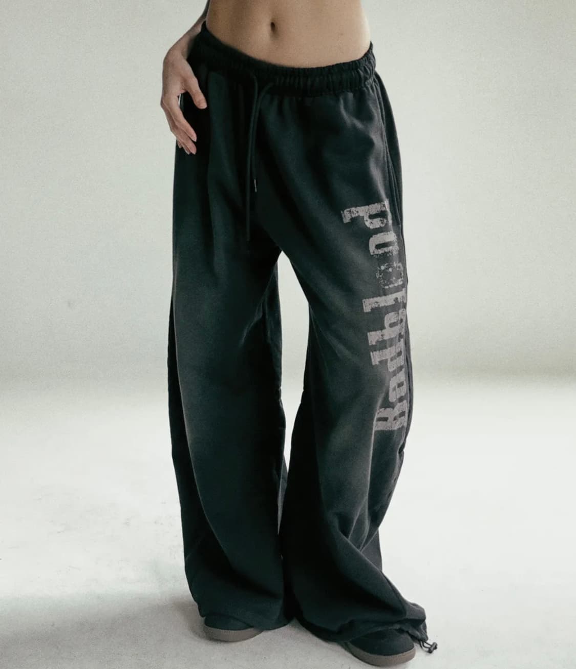 배드블러드 선 페이디드2 조거 - 블랙 상품이미지1