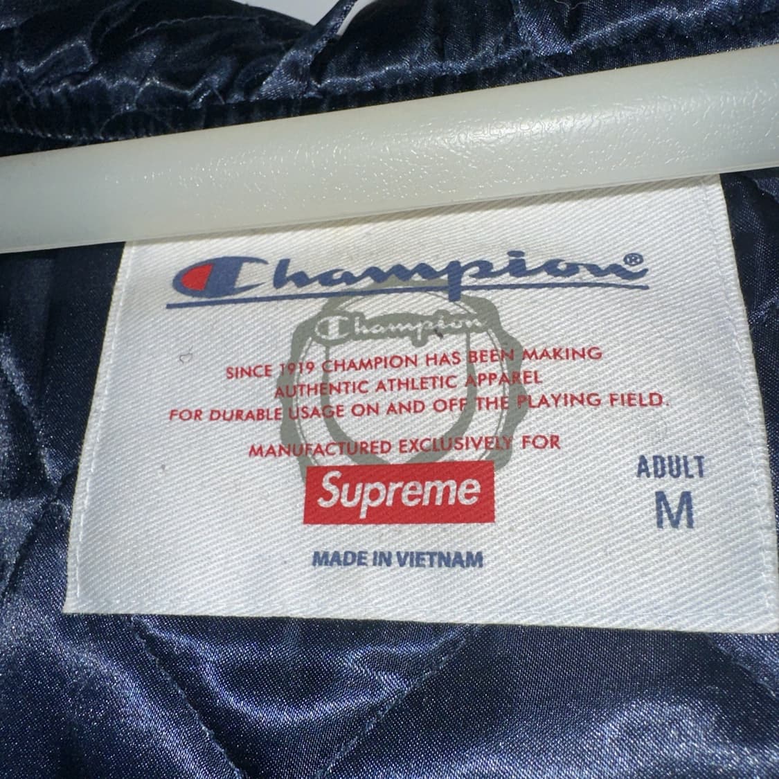 슈프림 x 챔피온 후드 사틴 바시티 자켓 상품이미지3