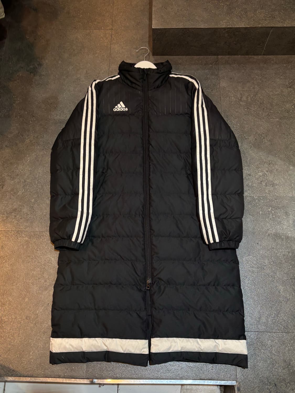 아디다스 롱패딩 블랙 M사이즈 상품이미지2